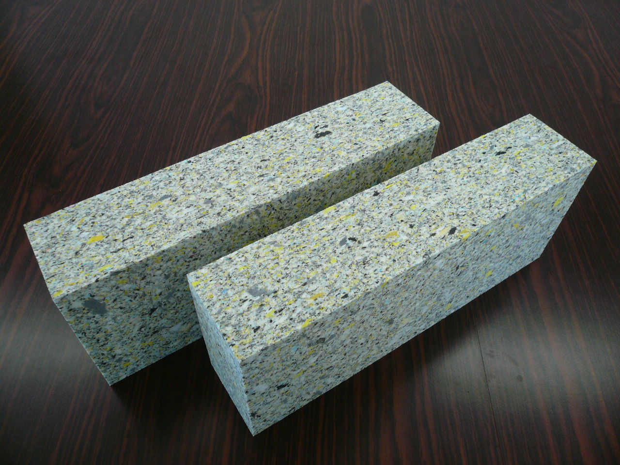 キックミット用スポンジ・格闘技用ミット芯材（チップウレタン）